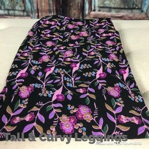 LuLaRoe Leggings in Tall & Curvy (12-18)